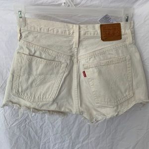 Levi 501 cut off shorts
